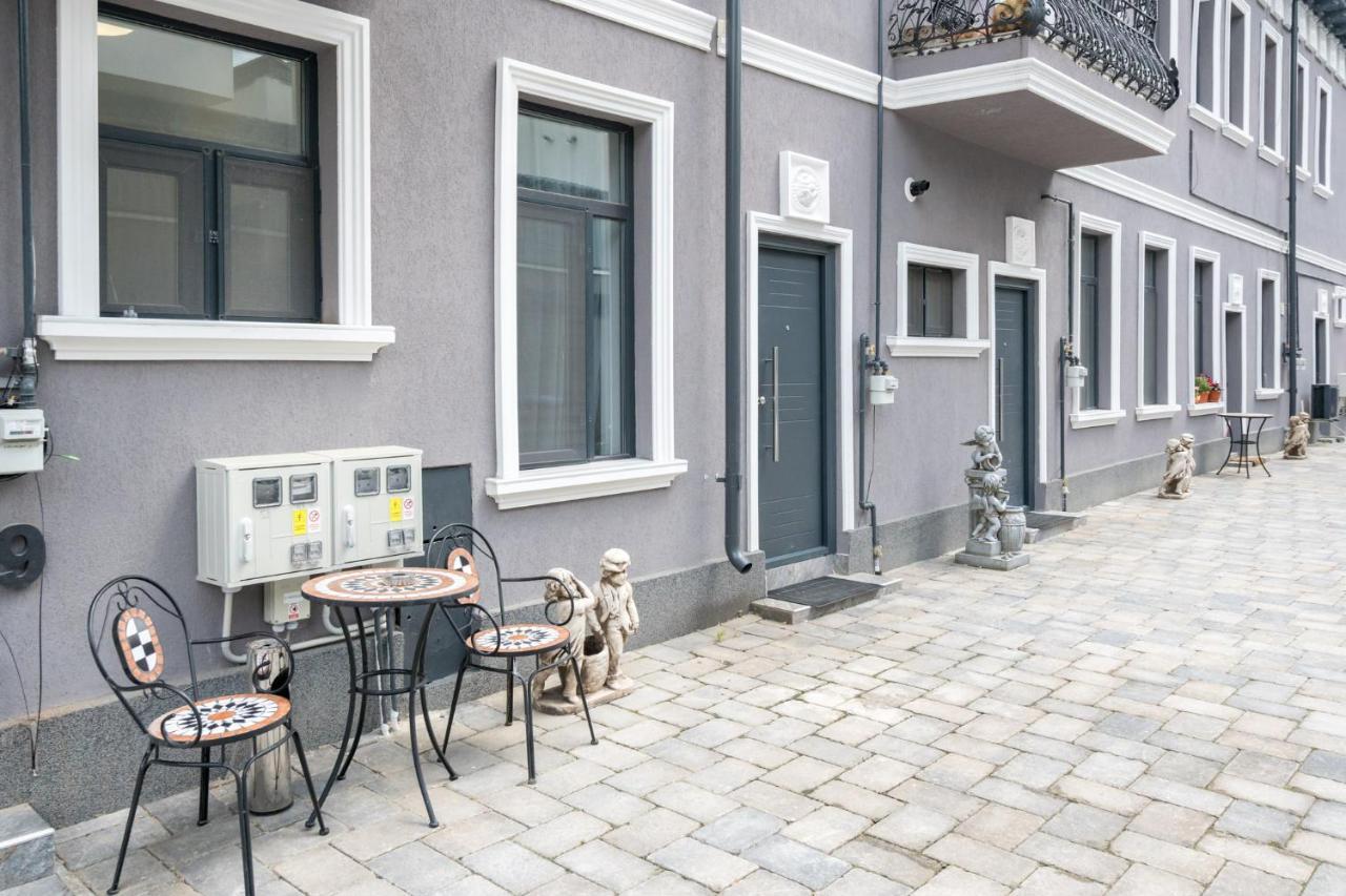 Blue-Line-Apartment-Unirii Bukarest Exterior foto